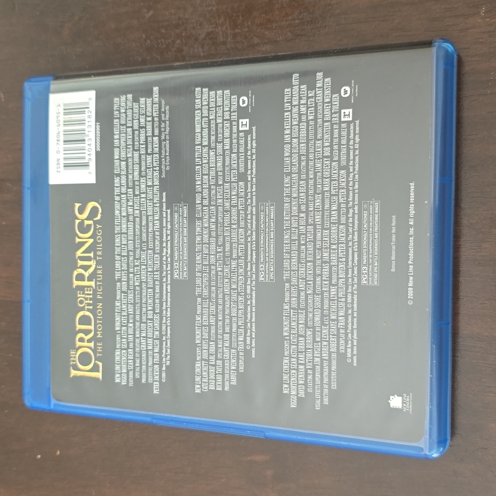 The Lord of the Rings Motion Picture Trilogy Blu Ray Box Set - Picture 8 of 8